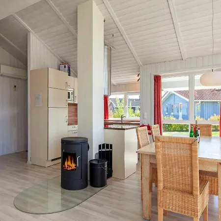 6 Person In Tatil Evi Grömitz